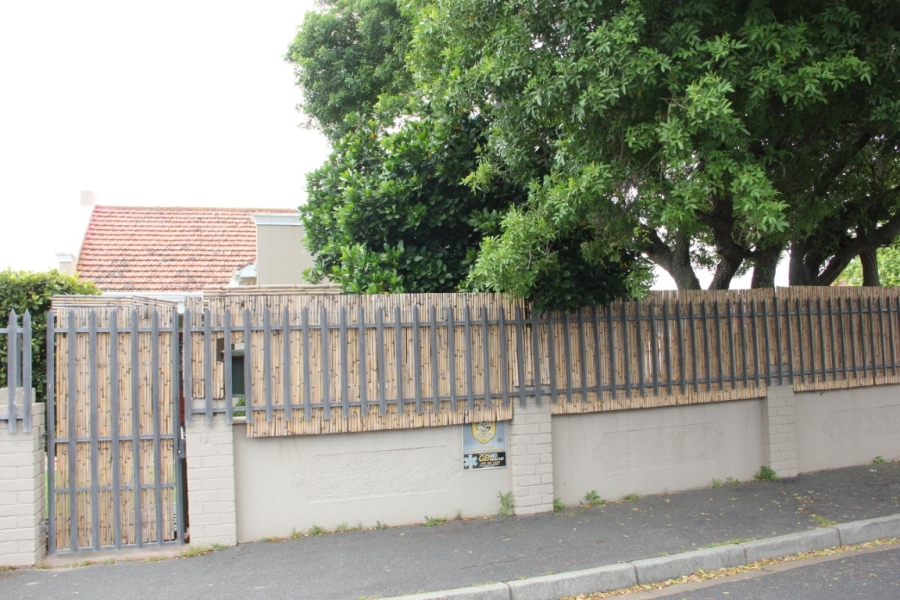 3 Bedroom Property for Sale in Strand Central Western Cape